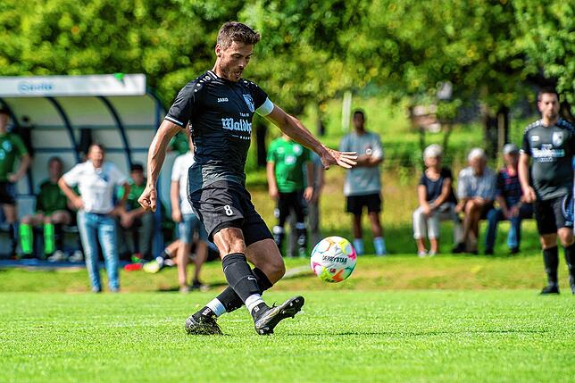 Bild 12: SV Waldhaus schafft den Ausgleich zum 1:1 beim FC Geißlingen &ndash; und wir haben Bilder!