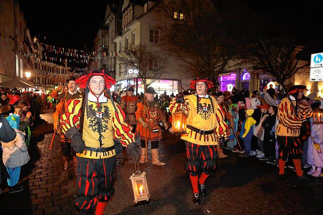 Bild 17: Endlich! Butzenlauf stimmt Konstanzer auf die Straßenfasnacht ein