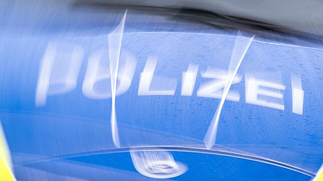 Mit einer Wasserpistole soll ein Autofahrer bei Hinterzarten bespritzt worden sein. (Symbolbild)