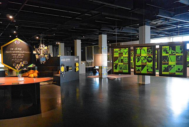 Die Ausstellung im Zeppelin-Museum befasst sich mit den Versprechungen der Blockchain-Technologie.