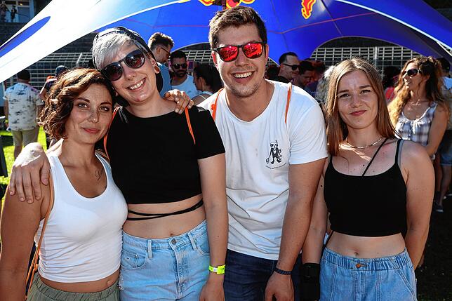 Bild 27: Gute-Zeit: Bilder von DJ Pretty Pink und Anja Schneider beim Festival in Konstanz