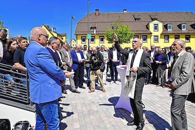 Bild 36: Tausende feiern St. Georgens neue Stadtmitte
