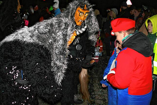 Bild 9: Schaurig schön und eiskalt: Die schönsten Bilder vom Nachtumzug