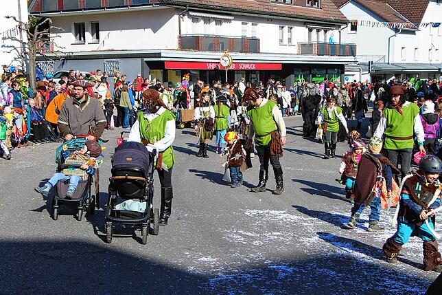 Bild 38: Bonndorf durch Zeit und Raum: Alle Bilder vom Fasnachtsumzug 2025