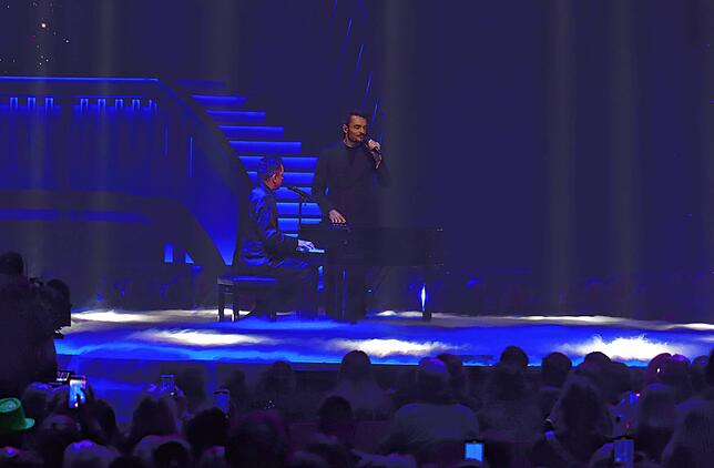 Bild 2: Giovanni Zarrella und die Stars: Ein Abend voller Glanz in Friedrichshafen - alle Bilder!