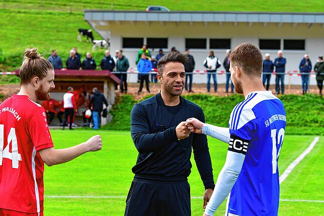 Bild 2: SG Mettingen-Krenkingen holt sich mit dem 3:1 gegen den FC Wallbach die Tabellenführung zurück &ndash; und wir haben Bilder!