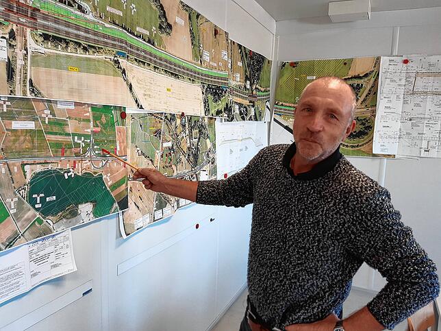 Bauingenieur Hartmut Trenz vom Regierungspräsidium Freiburg, der in der Außenstelle Donaueschingen arbeitet, ist Projektleiter des ...