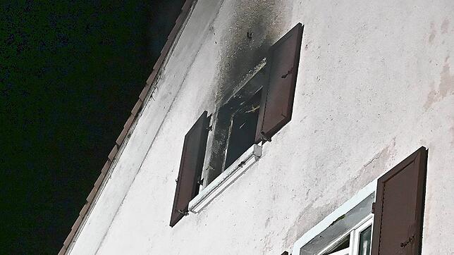 Bild 8: Stockach: Brand in Mehrfamilienhaus in der Radolfzeller Straße - Bilder!