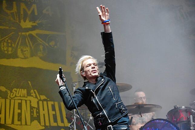 Bild 17: Alle Bilder vom Auftritt von Sum 41 beim Southside 2024