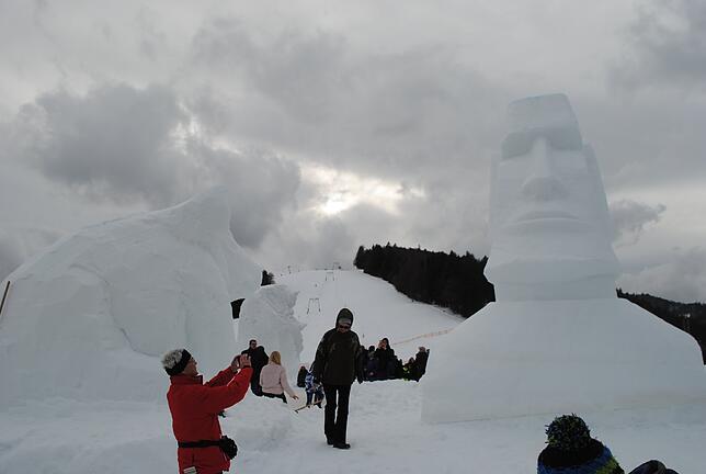 Bild 16: Schneeskulpturen-Festival in Bernau: Schauen Sie zu, wie aus Schnee Kunst wird