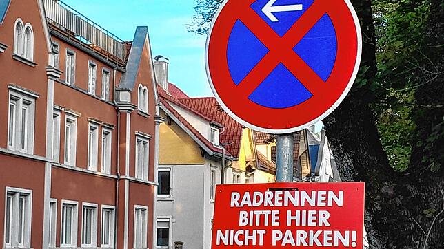Während der Deutschland-Tour: absolutes Parkverbot in der Villinger Friedrichstraße.