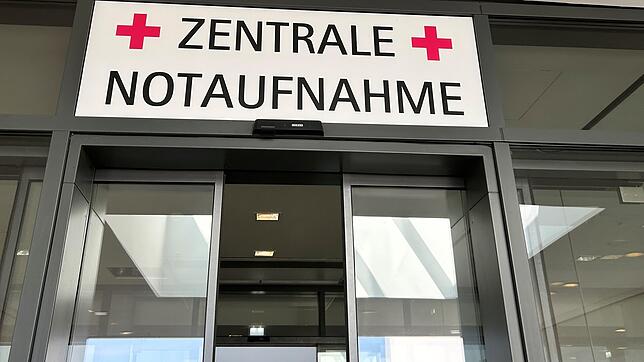 In der zentralen Notaufnahme am Schwarzwald-Baar-Klinikum randaliert am Samstag, 16. August, ein Mann (Symbolbild).