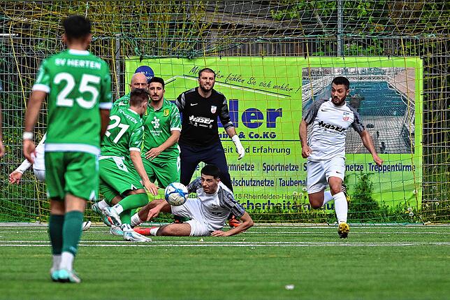 Bild 38: SV Herten besiegt den VfB Waldshut mit 6:2 – und wir haben Fotos!