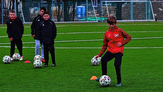 Bild 17: Eindrücke vom Training der E-Junioren des SV Jestetten nach der Corona-Pause