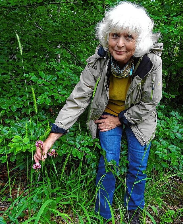 Theresia Löchel-Gittel entdeckte auf der Wanderung eine Türkenbundlilie.