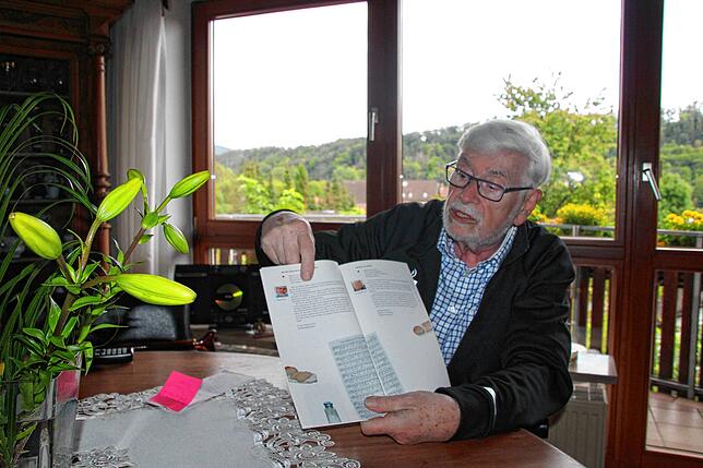 Im Gespräch mit dieser Zeitung erinnert sich der Ehrenbürger beider Städte Stühlingen und Bellême und Gründungspräsident, Günter Kurth, ...