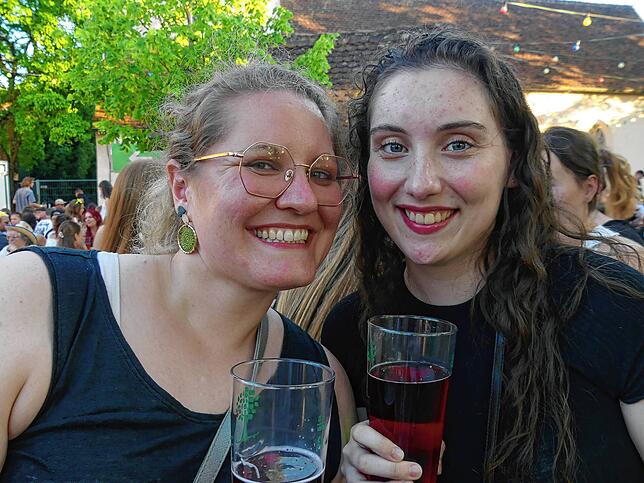 Bild 1: Gute Laune beim Mostfest in Bermatingen-Ahausen