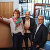 Sie stellen die kommende Spielzeit in der Singener Stadthalle vor (von links): Angelika Berner-Assfalg, Vorsitzende des Vereins ...