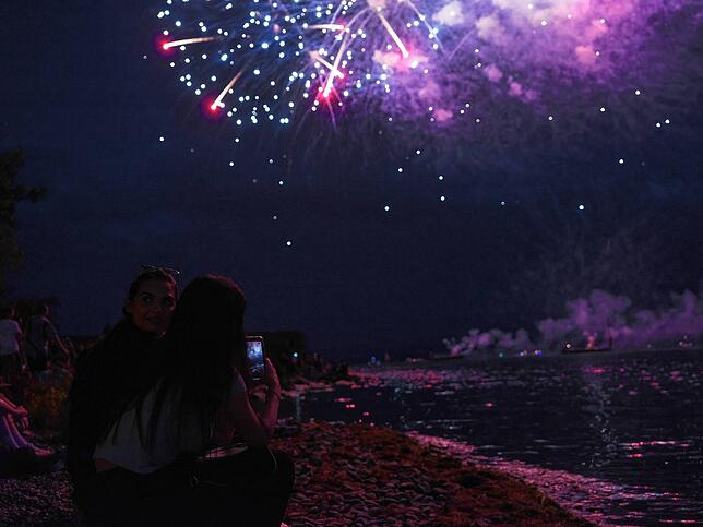 Bild 13: Bilder vom Feuerwerk beim Seehasenfest