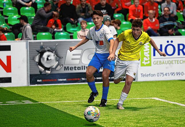 Bild 9: Europas beste U-15-Fußball-Teams in Friedrichshafen! Unsere besten Bilder vom MTU-Cup, Teil 1!