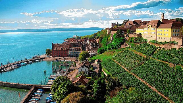 Traditionsreicher und einer der schönsten Steillagen-Weinberge direkt am Bodensee &ndash; der Meersburger Rieschen. An der Mosel und am ...
