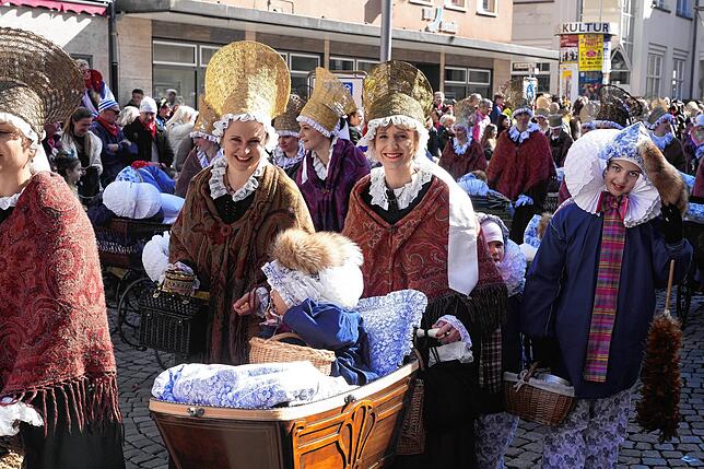 Bild 4: Die besten Bilder vom Villinger Fasnet-Umzug: Ein unvergessliches Spektakel!