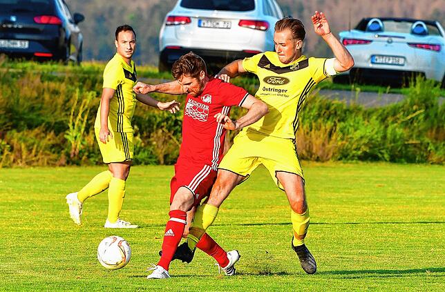 Bild 23: SV Schwörstadt setzt sich im Rothaus-Bezirkspokal mit 2:1 beim FC Dachsberg durch &ndash; und wir haben Bilder!