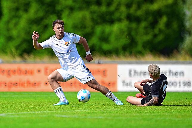 Bild 9: Meister FC Wolfenweiler-Schallstadt besiegt Vizemeister SV 08 Laufenburg mit 4:2 – wir haben Fotos!