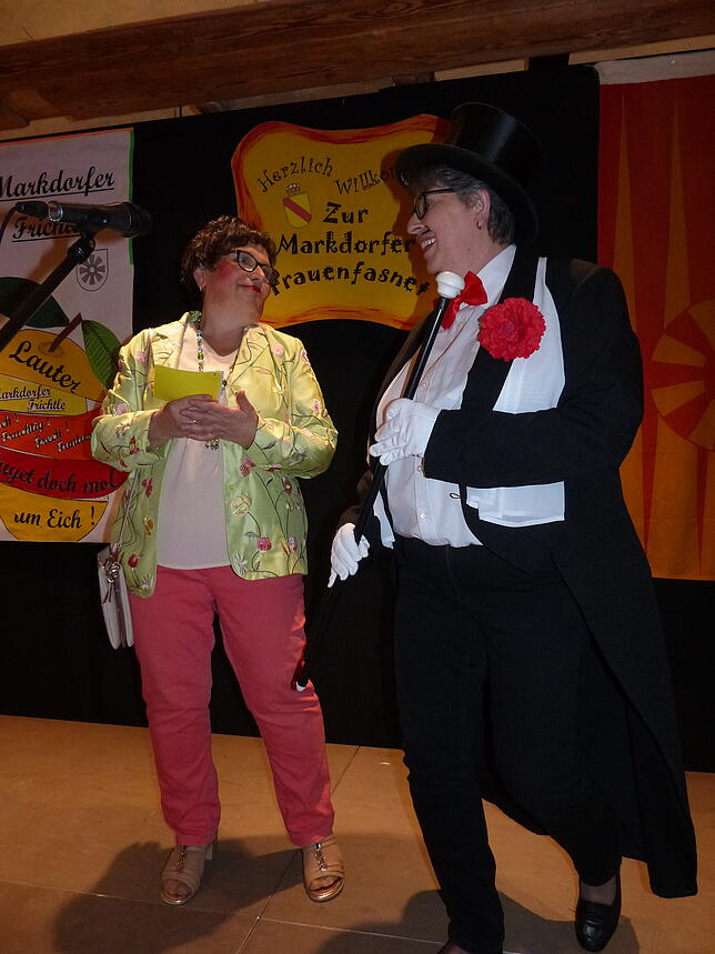 Bild 1: Alle Bilder zur Frauenfasnet der Katholischen Frauengemeinschaft Markdorf (1)