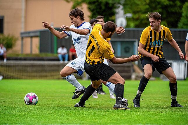 Bild 25: Reserve des SV Blau-Weiß Murg bezwingt den SV Nöggenschwiel mit 3:1 &ndash; und wir haben Bilder!