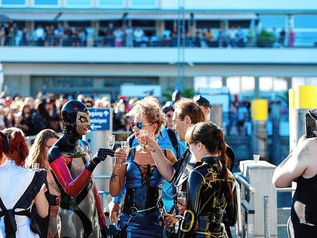 Bild 20: Torture Ship 2022: Bilder vom Boarding