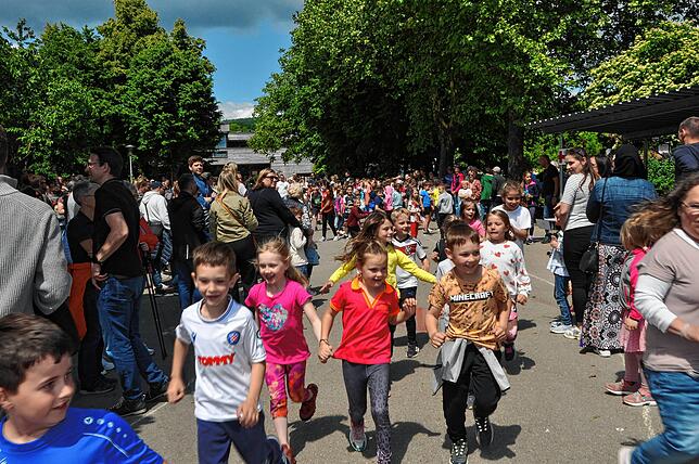 Bild 23: Bilder vom Sponsorenlauf der Grundschule Leimbach