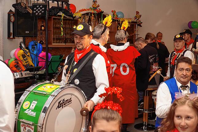Bild 26: Bildergalerie: So bunt war der Gockelball in Zollhaus