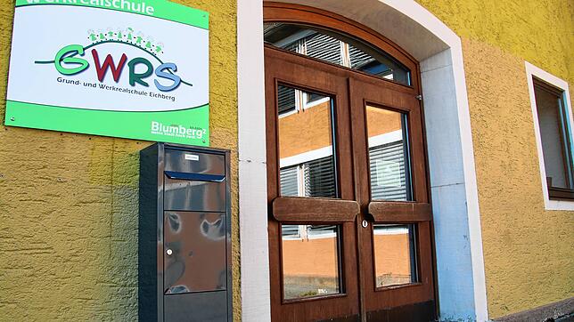 Die Werkrealschule Eichberg von außen: Für manch einen Schüler blieben die Türen am ersten Schultag zu. Um am Unterricht teilnehmen zu ...