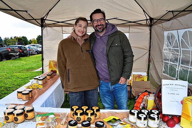Bild 9: Oldtimer, Schlachtplatte, Musik: So war das Herbstfest in Orsingen