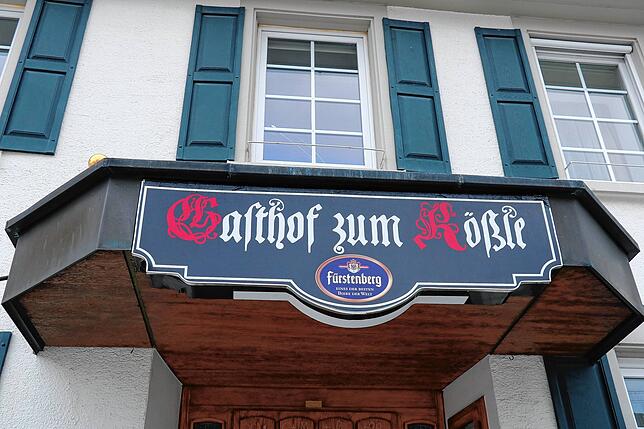Zwei Marken im Dorf: Den Fürstenbergern fehlt ihr Wohnzimmer.