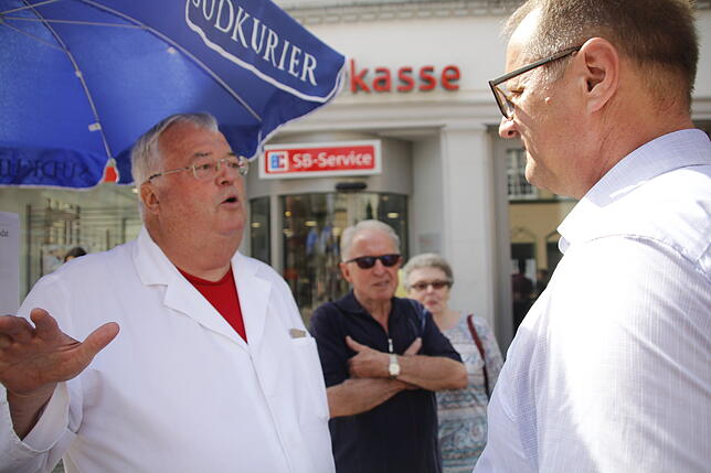 Hubert Oberle, der Wirt vom Sudhaus am Münsterplatz, hat gleich zwei Anregungen im Gepäck.