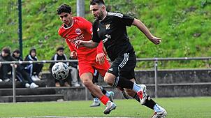 Zielstrebig: Bujar Halili regiert blitzschnell und sorgt mit seinem Treffer schon vor der Pause für den 1:0-Erfolg des SV 08 Laufenburg ...