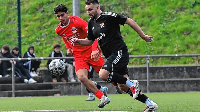 Zielstrebig: Bujar Halili regiert blitzschnell und sorgt mit seinem Treffer schon vor der Pause für den 1:0-Erfolg des SV 08 Laufenburg ...