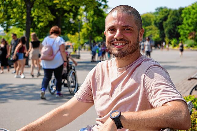 An der Häfler Uferpromenade: Hier will Matthias Kolley die letzten Meter seines Spendenlaufs absolvieren.