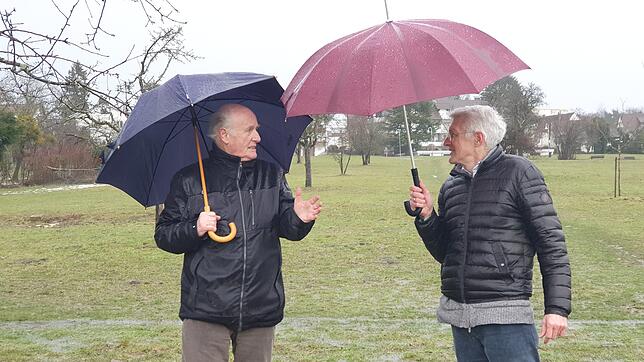 Sven Martin beim Rundgang mit dem SK durch Allmannsdorf auf der Jungerhalde. Bild: Eva Marie Stegmann