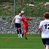 Kopfball-Hattrick: Nico Reichardt (links, gegen Jestettens Robin Kübler) erzielte beim 10:0 des FC Schlüchttal gegen Bosporus FC ...