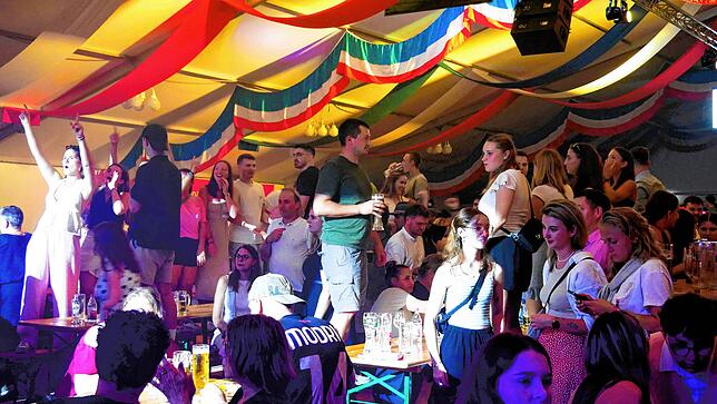 Bild 17: Chilbi 2025 in Waldshut: Große Waldhaus Brassnacht mit „Brasslufthamma“ und „SoundGurus“