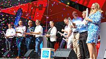 Den Startschuss zum Stadtfest 2024 geben Sponsoren aus Singen, das Standortmarketing Singen aktiv, Oberbürgermeister Bernd Häusler ...