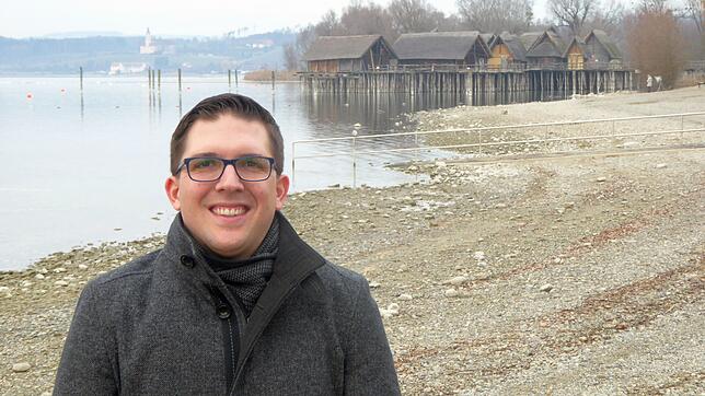 Der 37-jährige Dominik Männle möchte Bürgermeister von Uhldingen-Mühlhofen werden. Aktuell ist er Leiter der Kreiskämmerei des ...