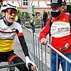 Cedric Abt (links), das große Radsporttalent des Radlerclubs Pfullendorf, mit Alwin Jenter.