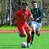 Matchwinner: Urtan Aliaj (vorn auf unserem Archivfoto) bereitete die Führung durch Maximilian Häring beim FV Lörrach-Brombach vor und ...