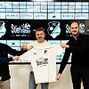 Trainer-Duo komplett: Cheftrainer Fabio Muto (links) freut sich mit Sportvorstand Kevin Pabast (rechts) über die Zusage von Angelo ...