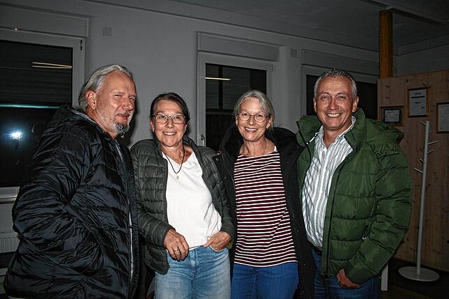 Jürgen Rommel, Gaby Ströhle, Petra Längle und Wendelin Riegger zogen gemeinsam durch die verschiedenen Locations, um möglichst viele ...
