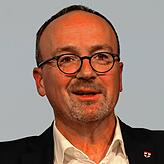 Uli Burchardt, Oberbürgermeister: „Der Anteil der Personalkosten an den Ausgaben bewegt sich seit 2013 stabil bei rund 24 ...